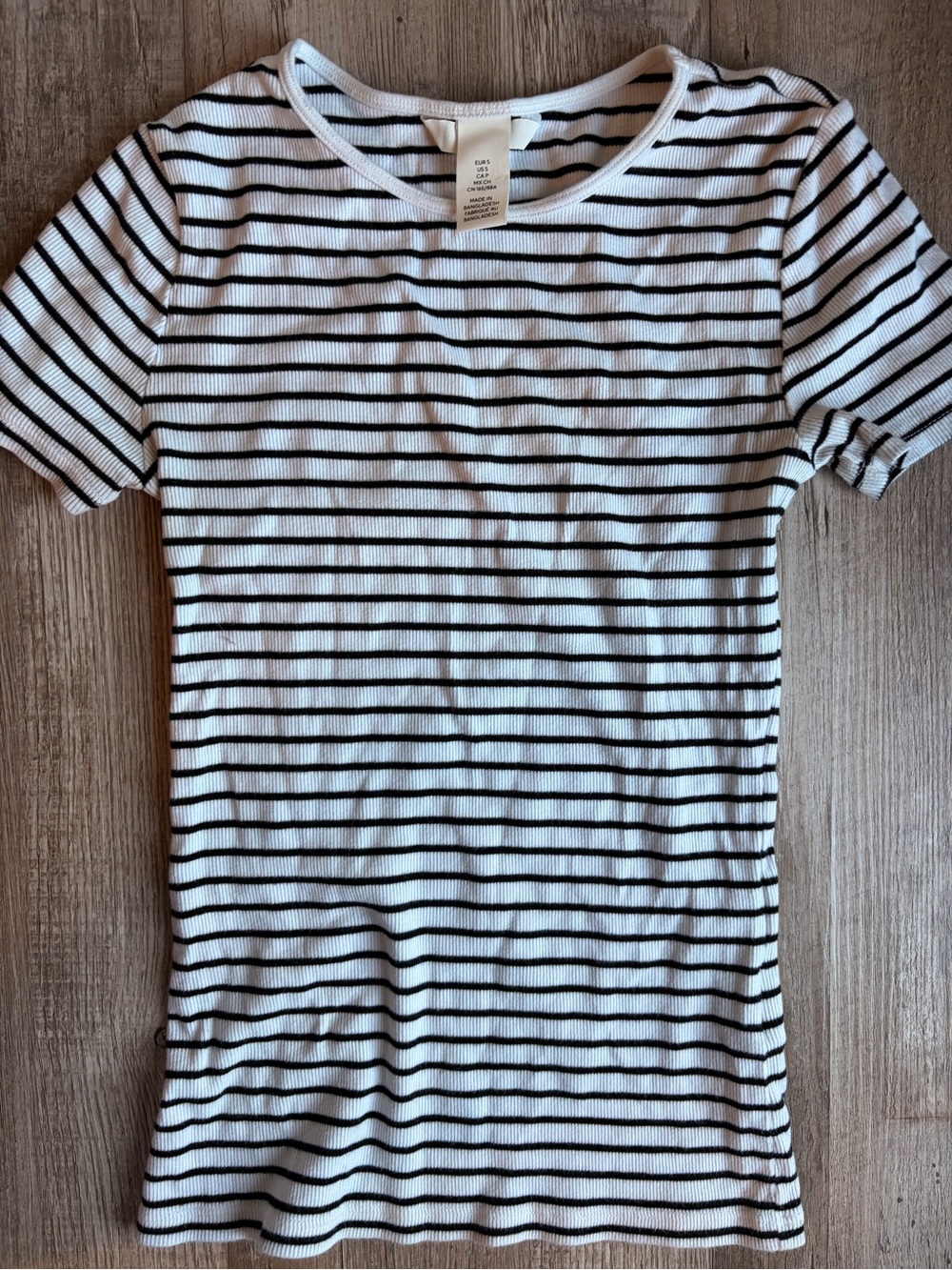 H&M White and Black Striped Short Sleeve Ribbed Tee